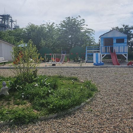 Cabana De La Dunare Villa Basarabi Kültér fotó